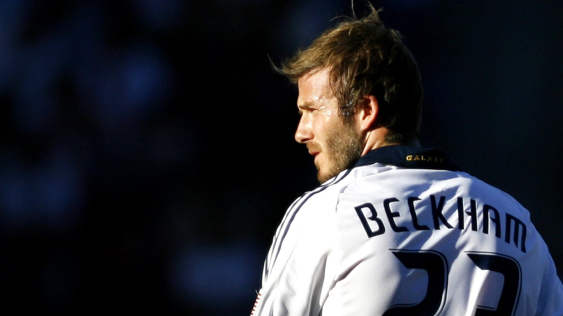 开云体育移动版-青年运动员训练生活曝光背后付出远超外界想象，青少年运动员的培养